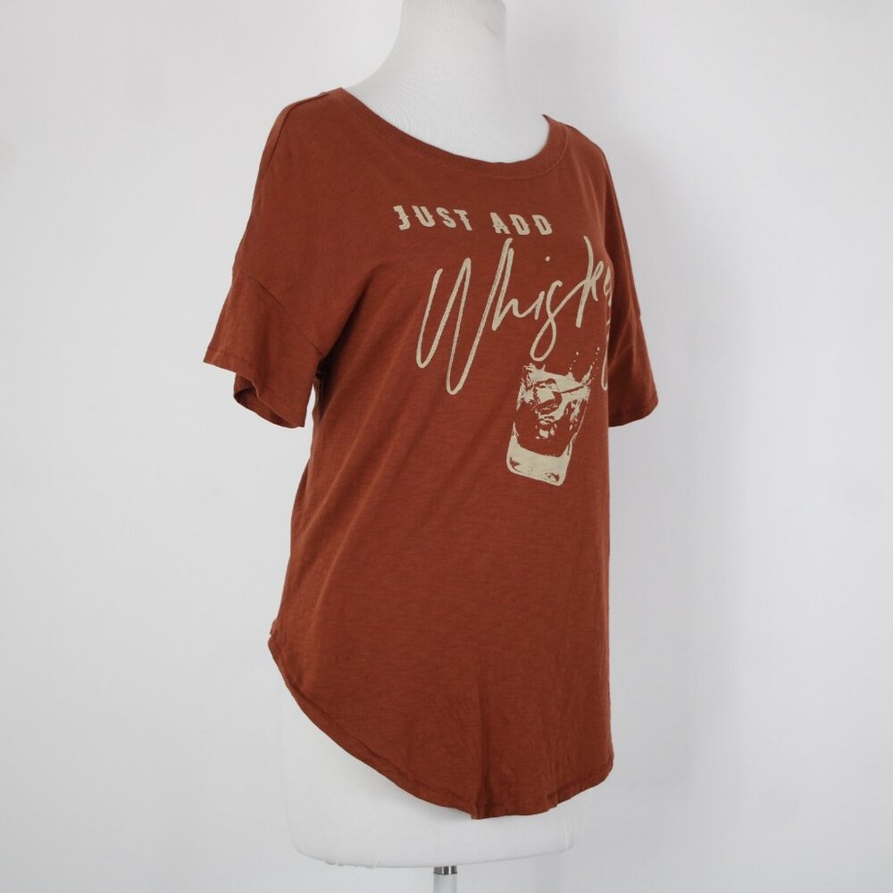 Shyanne Sz M Rust Brown Tan Just Add Whiskey Graphic Hi Lo 100% Cotton Top - Picture 5 of 13